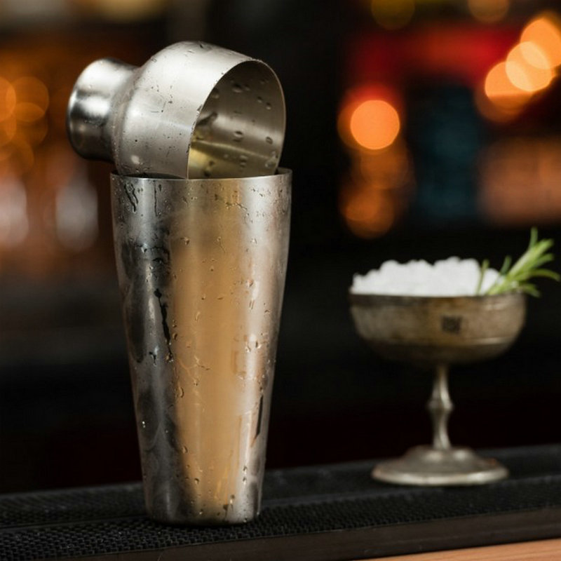 Art Deco Cocktail Shaker Marti - Bitters Bottle Set recensione e prezzo